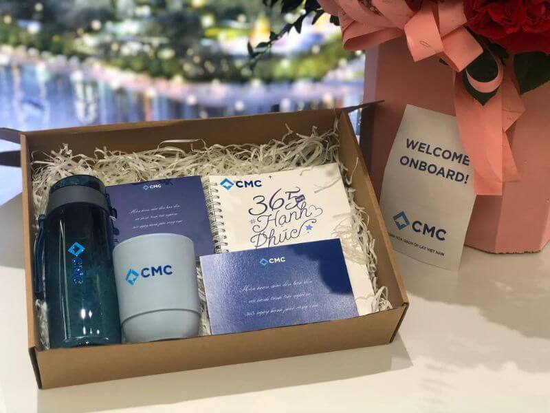 Quà tặng Welcome Kit in logo