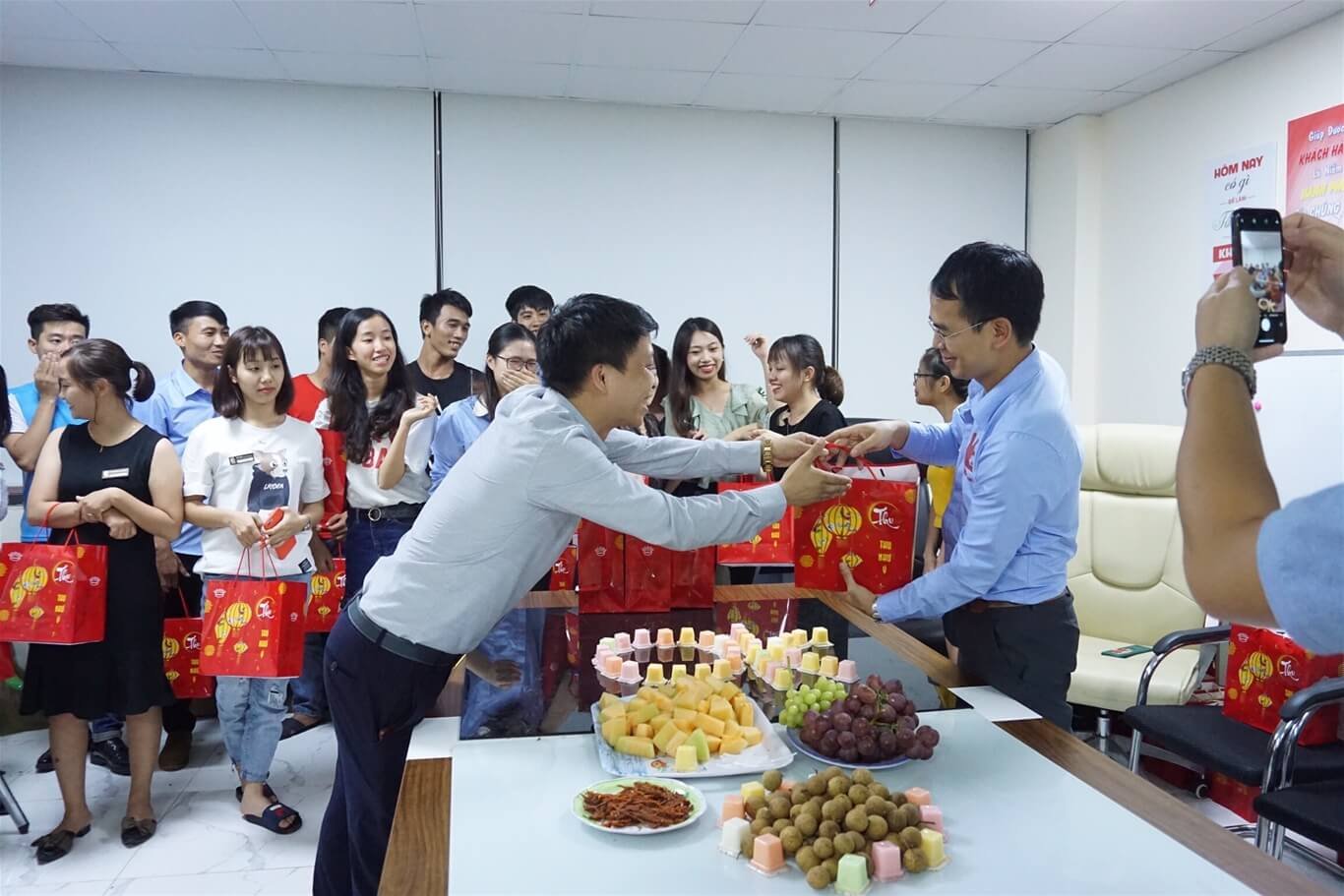 quà tặng nhân viên ý nghĩa
