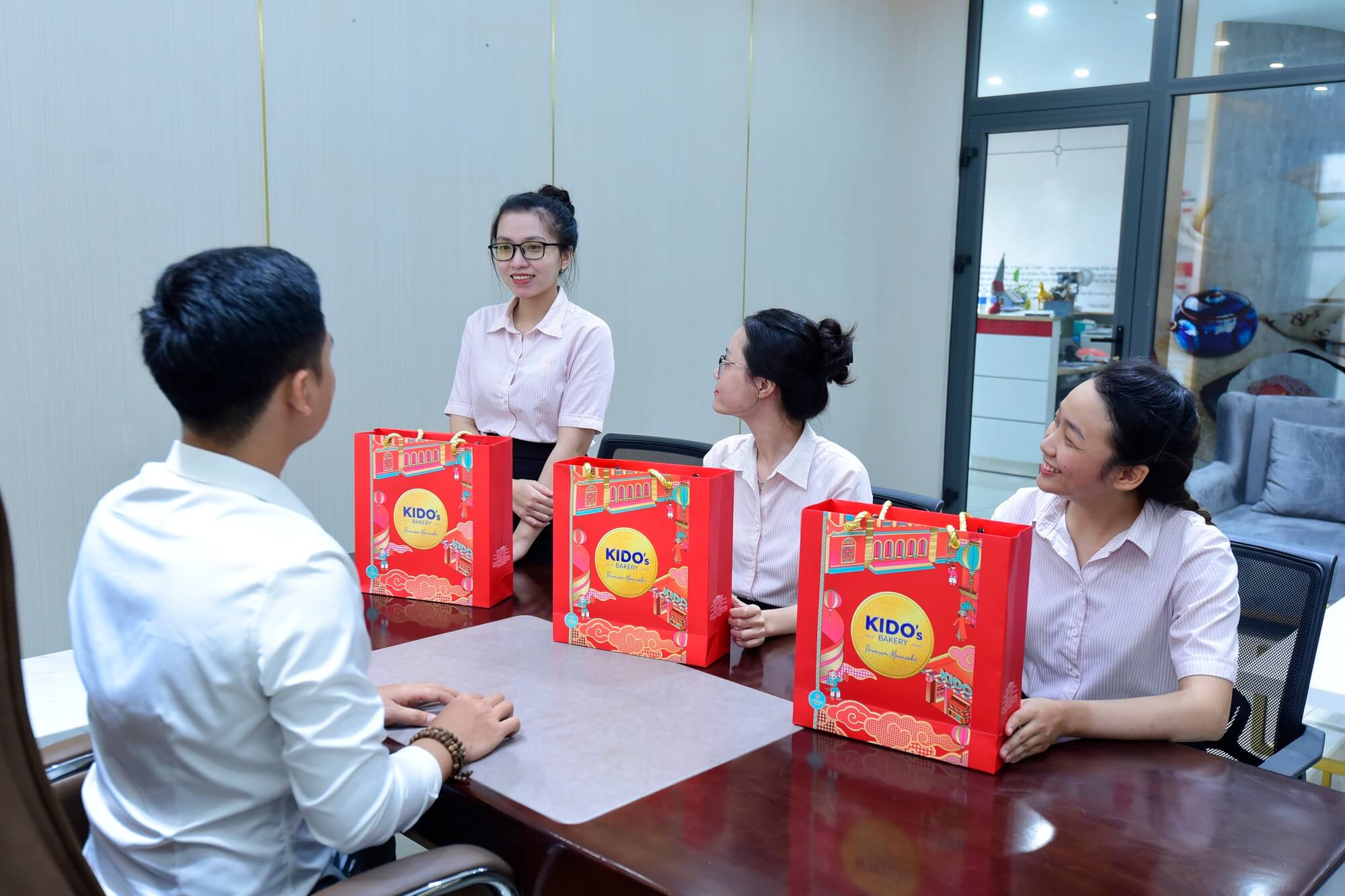quà tặng trung thu cho nhân viên